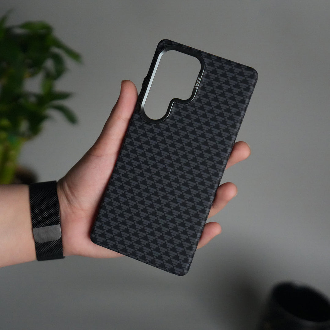 Galaxy S24 Ultra Houndstooth Pattern Case | Slim Hard Back Cover | Matte Finish Protective Case with MagSafe