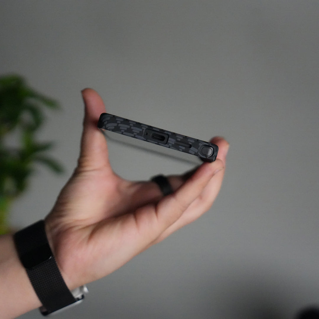 Galaxy S24 Ultra Houndstooth Pattern Case | Slim Hard Back Cover | Matte Finish Protective Case with MagSafe