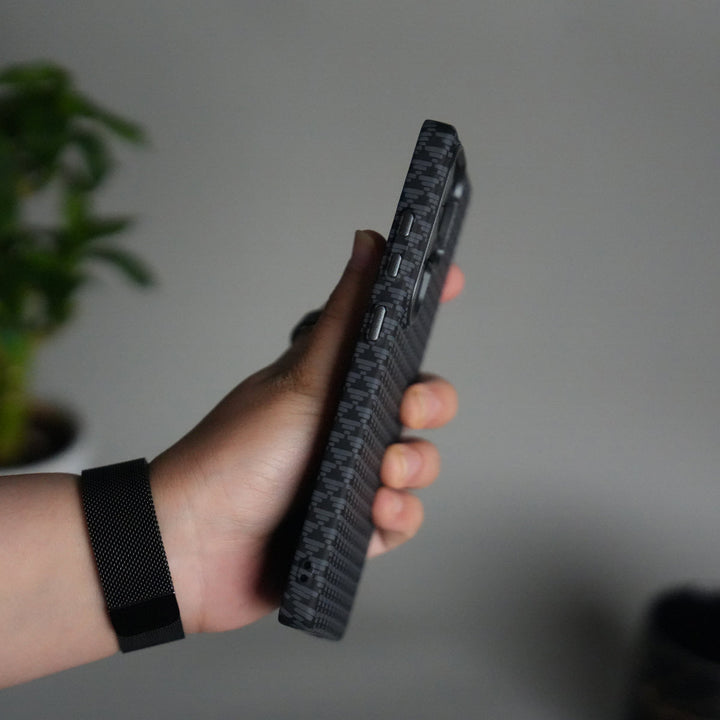 Galaxy S24 Ultra Houndstooth Pattern Case | Slim Hard Back Cover | Matte Finish Protective Case with MagSafe