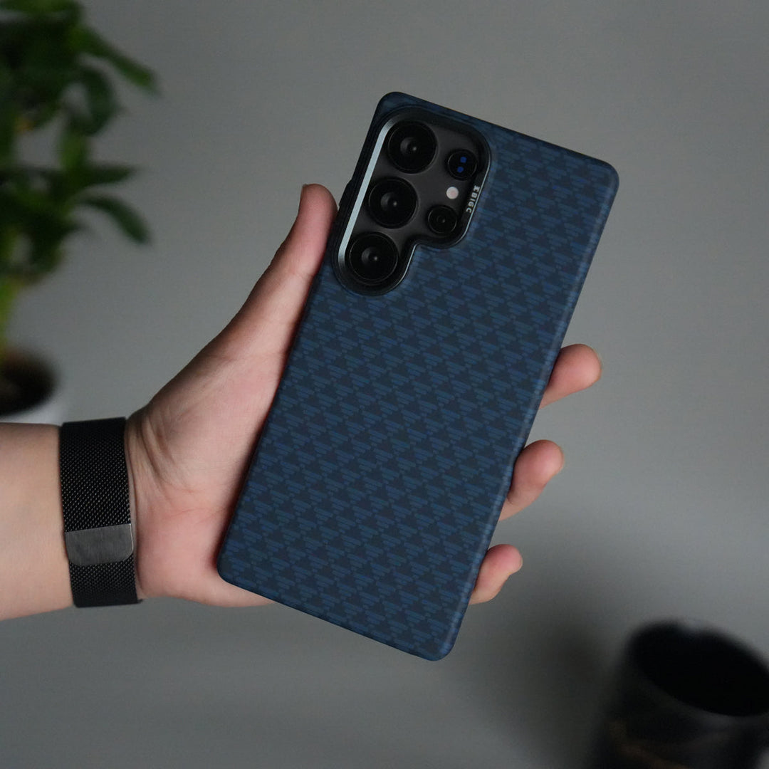 Galaxy S25 Ultra Houndstooth Pattern Case | Slim Hard Back Cover | Matte Finish Protective Case with MagSafe