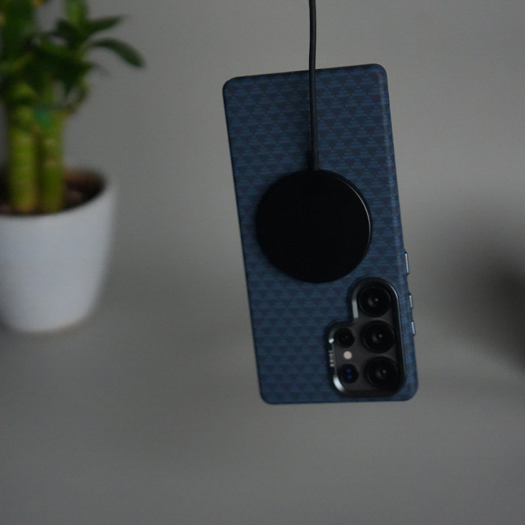 Galaxy S24 Ultra Houndstooth Pattern Case | Slim Hard Back Cover | Matte Finish Protective Case with MagSafe