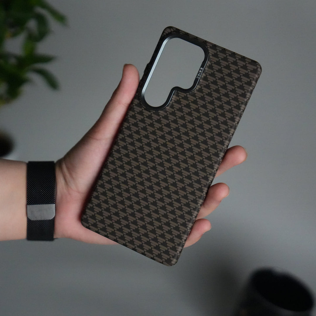 Galaxy S24 Ultra Houndstooth Pattern Case | Slim Hard Back Cover | Matte Finish Protective Case with MagSafe