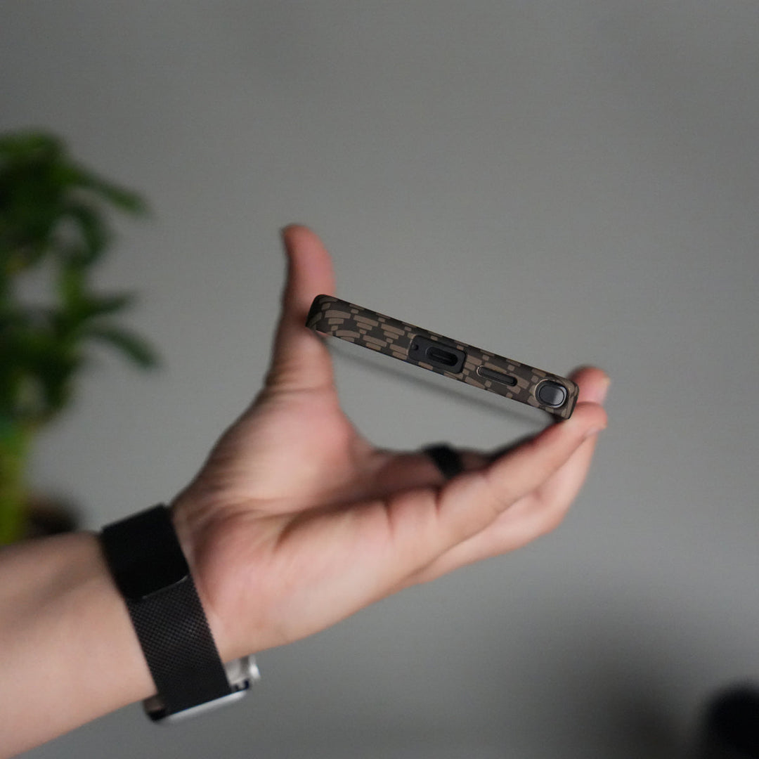 Galaxy S25 Ultra Houndstooth Pattern Case | Slim Hard Back Cover | Matte Finish Protective Case with MagSafe