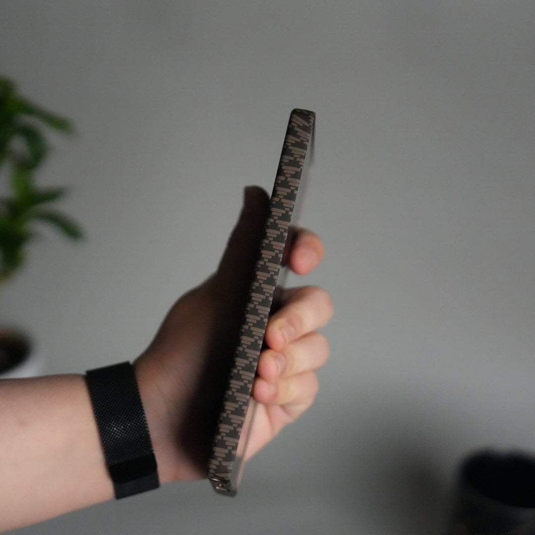 Galaxy S24 Ultra Houndstooth Pattern Case | Slim Hard Back Cover | Matte Finish Protective Case with MagSafe