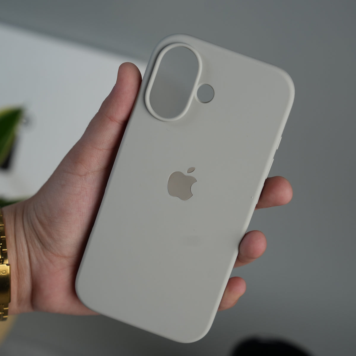 iPhone 17 Liquid Silicone Case Cover (Off White)