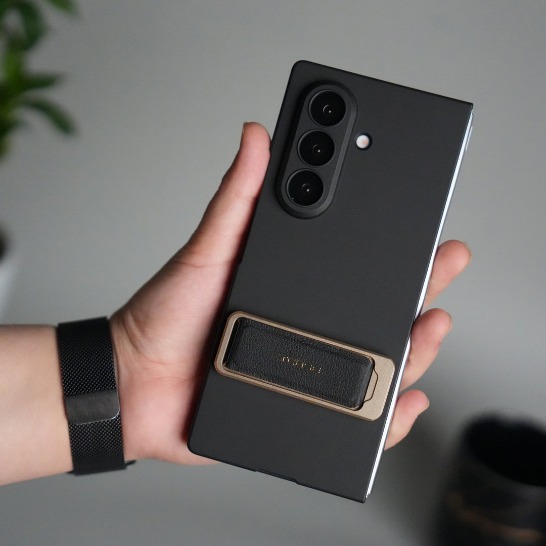 Galaxy Z Fold 7 Ultra-thin Wristband Brace Holder Kick Stand Front Glass Protective Case