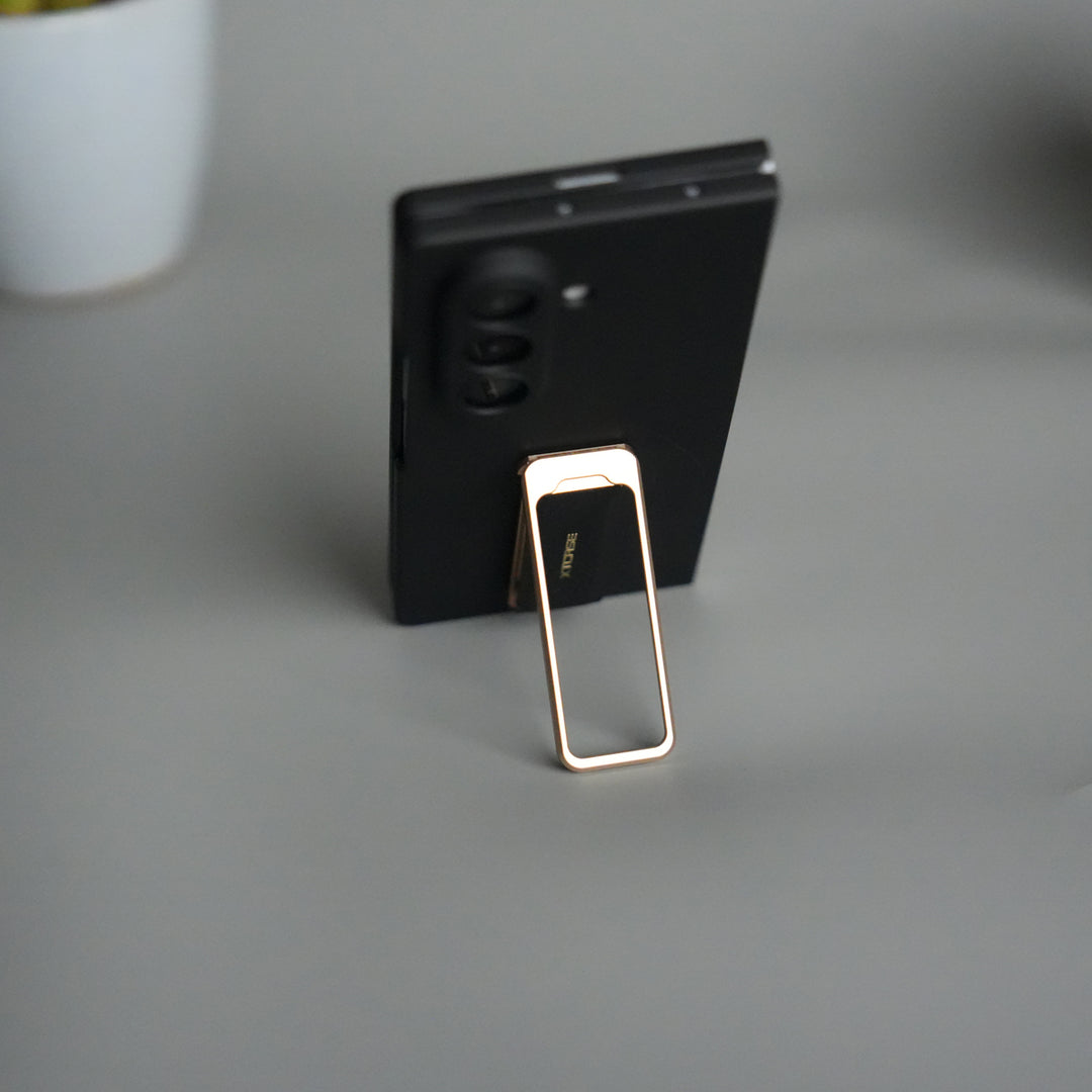 Galaxy Z Fold 7 Ultra-thin Wristband Brace Holder Kick Stand Front Glass Protective Case