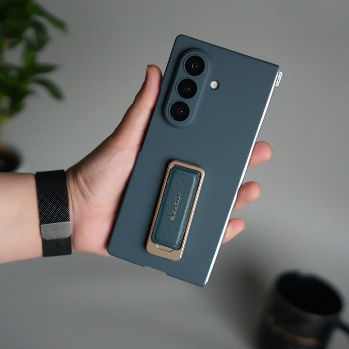 Galaxy Z Fold 7 Ultra-thin Wristband Brace Holder Kick Stand Front Glass Protective Case