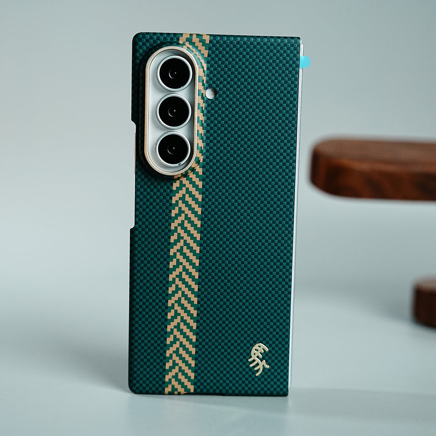 Check Pattern Magnetic Back Case for Galaxy Z Fold 8 Ultra | Chevron Stripe Design