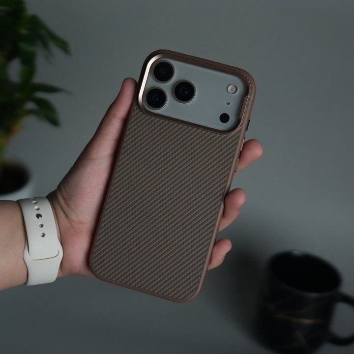 iPhone 17 Pro Max Metal Camera Ring Carbon Fiber Design MagSafe Cover