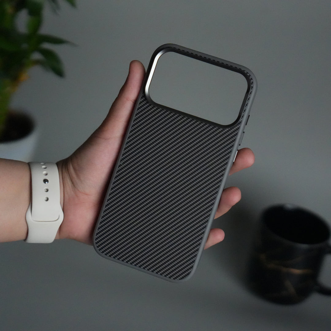 iPhone 17 Pro Max Metal Camera Ring Carbon Fiber Design MagSafe Cover