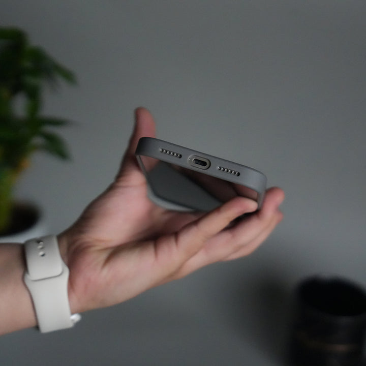 iPhone 17 Pro Max Metal Camera Ring Carbon Fiber Design MagSafe Cover