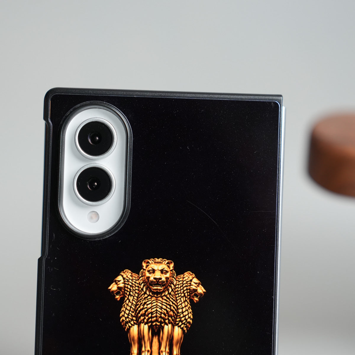 Ashoka Emblem Satyameva Jayate Design Case | Galaxy Z Fold 8