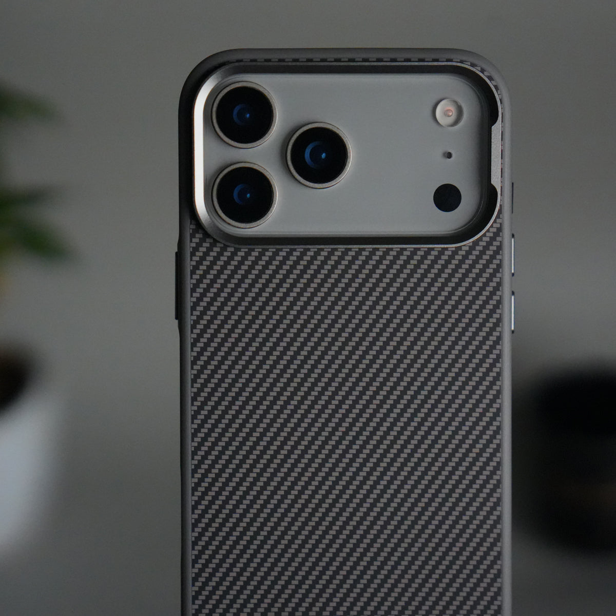 iPhone 18 Series Metal Camera Ring Carbon Fiber Design MagSafe Cover