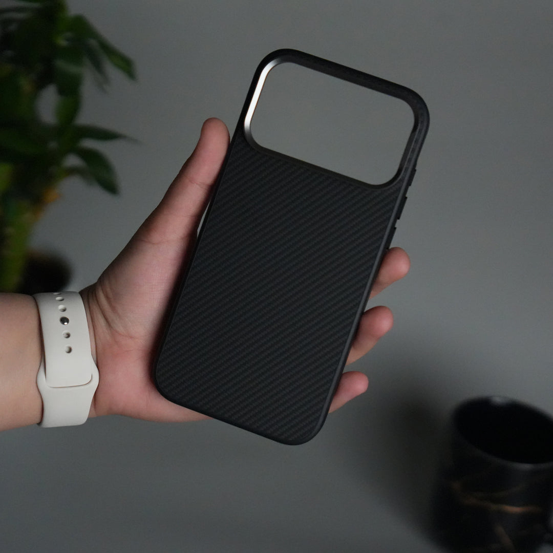 iPhone 17 Pro Max Metal Camera Ring Carbon Fiber Design MagSafe Cover