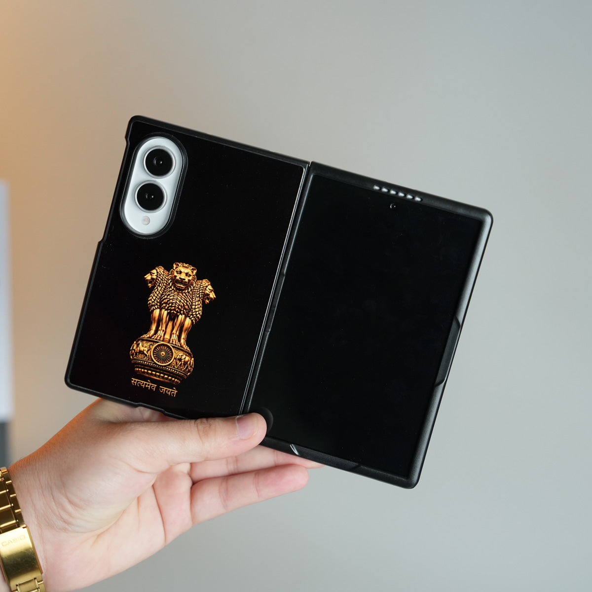 Ashoka Emblem Satyameva Jayate Design Case | Galaxy Z Fold 8