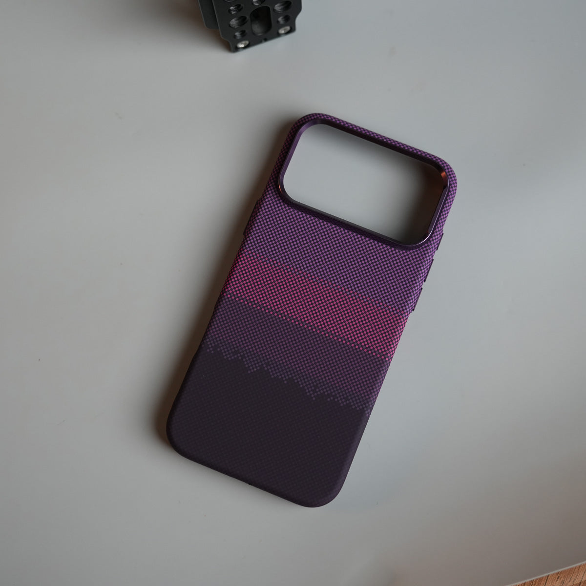 Gradient Carbon Fiber Texture Magnetic Case for iPhone 18 Series | Raised Camera Protective Cover