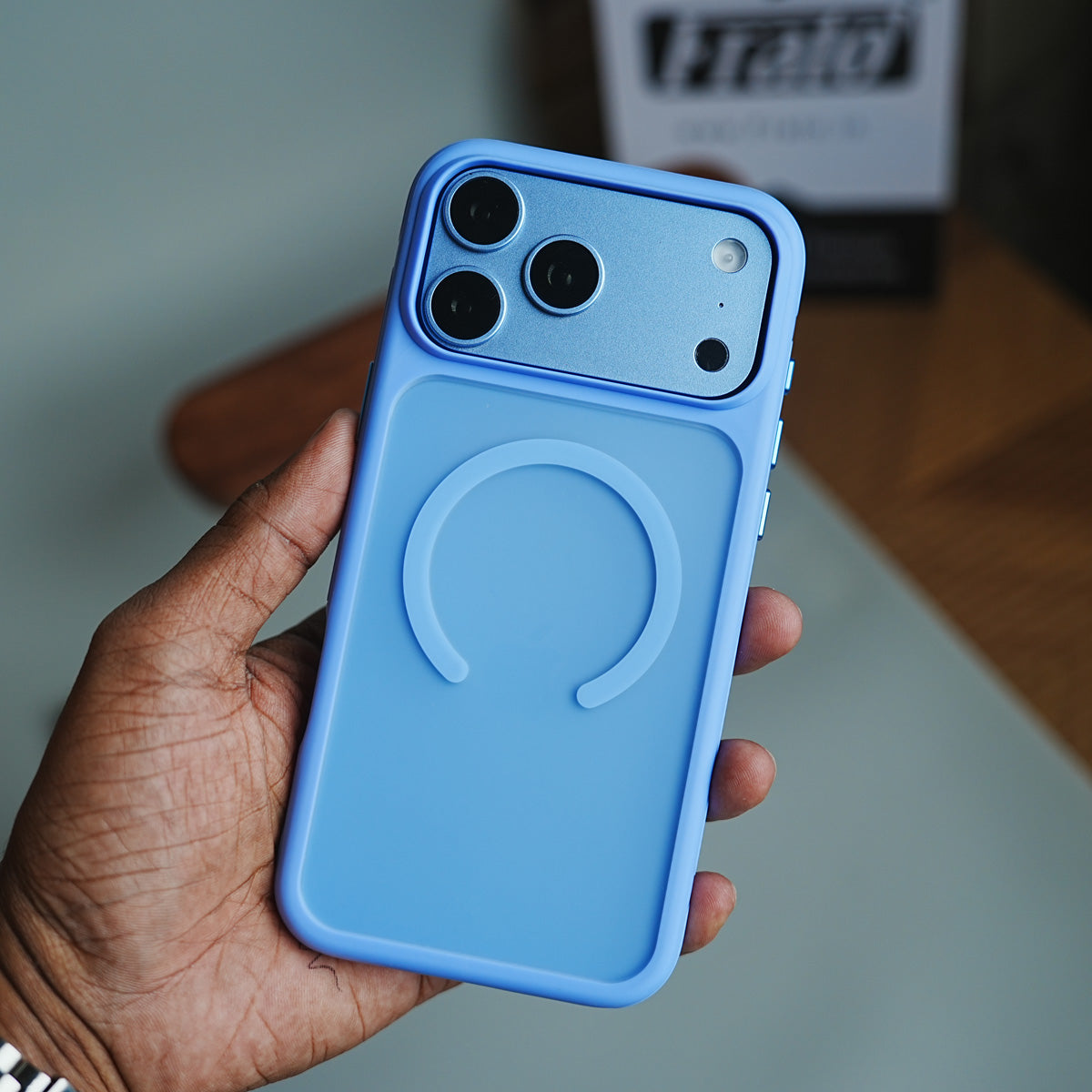 Matte Frosted Magnetic Case for 18 Series | Raised Camera Frame Protective Cover