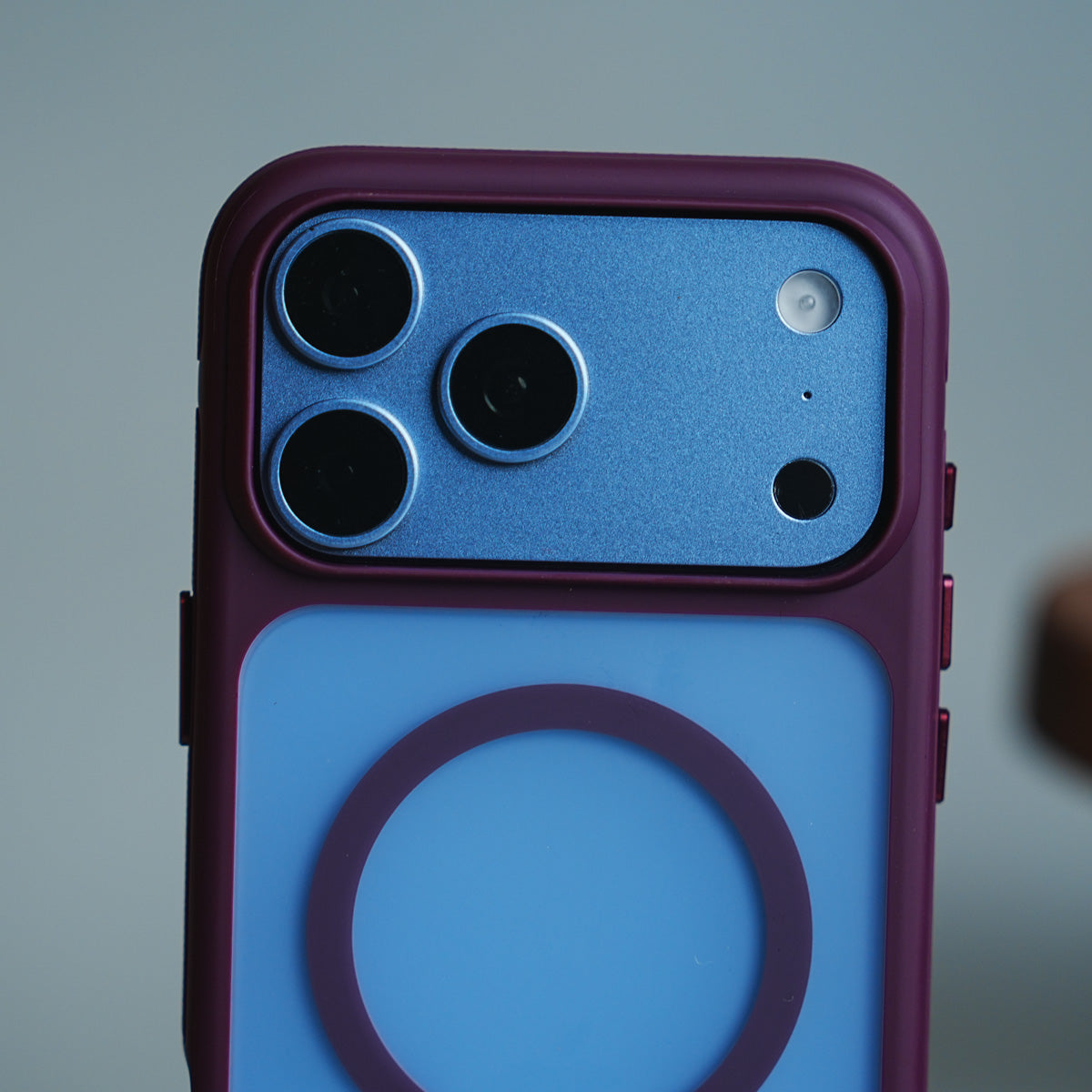 Matte Frosted Magnetic Case for 18 Series | Raised Camera Frame Protective Cover