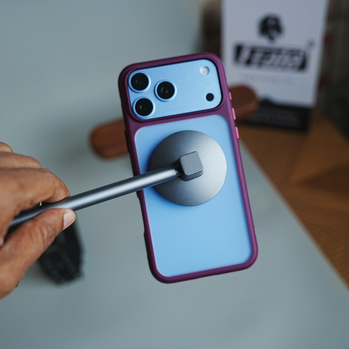 Matte Frosted Magnetic Case for 18 Series | Raised Camera Frame Protective Cover
