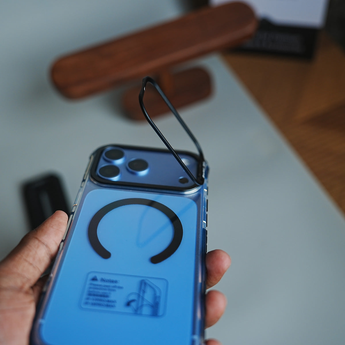 Foldable Camera Frame Stand Case for 17 Series | Magnetic Transparent Protective Cover