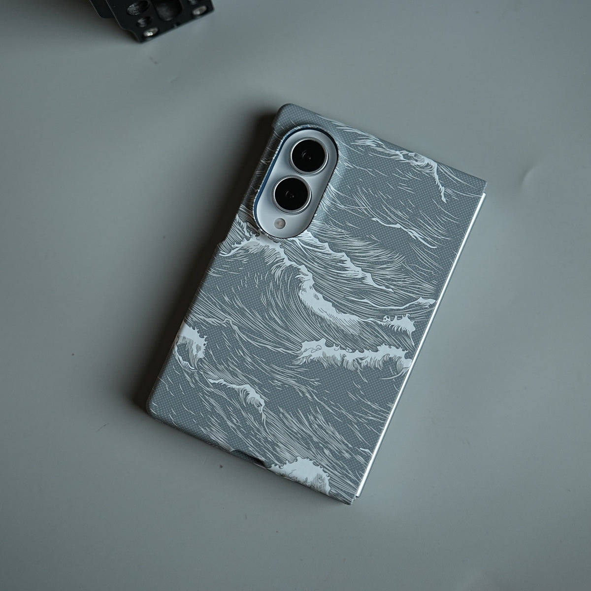Ocean Wave Design Magnetic Case for Galaxy Z Fold 8 | Slim Protective Cover