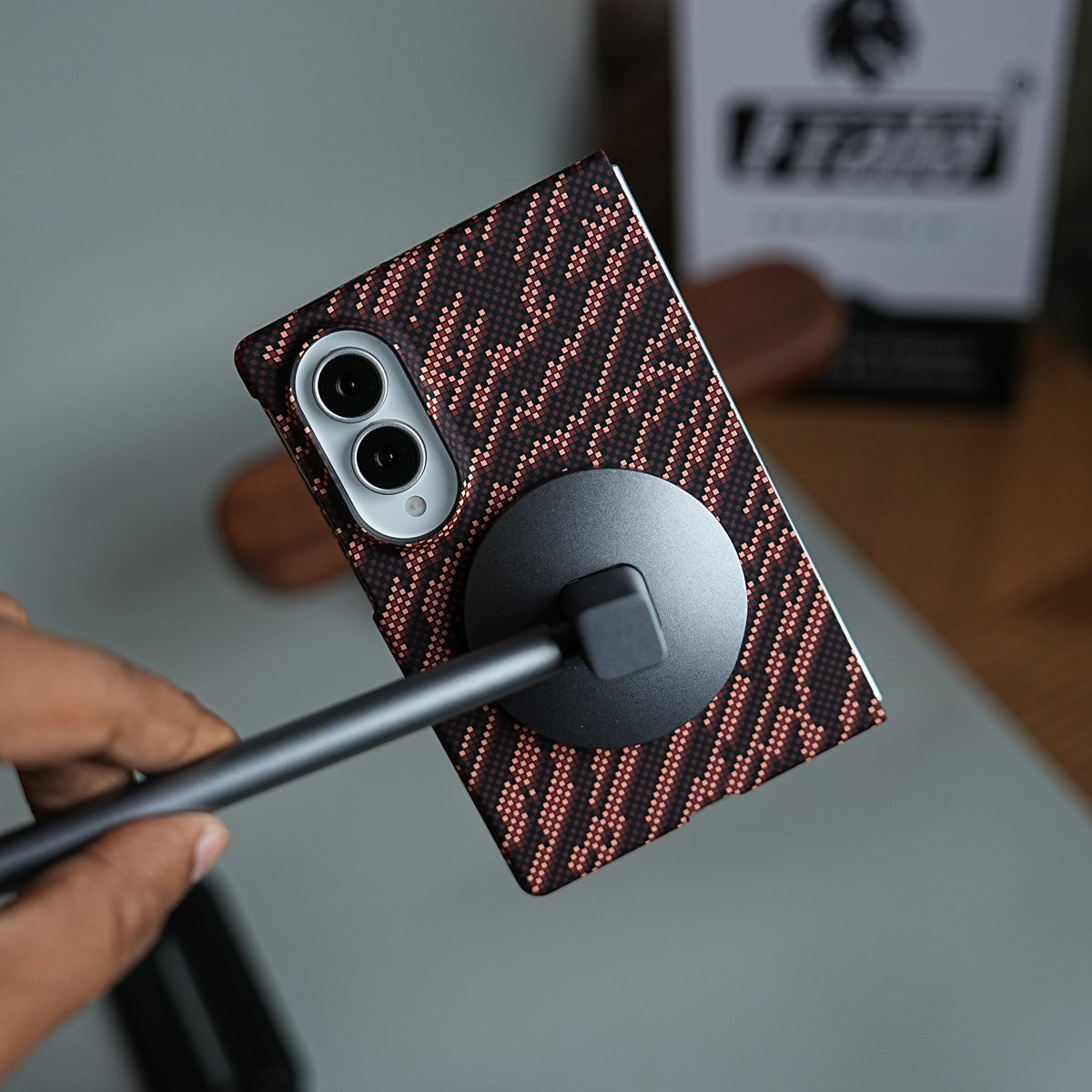 Geometric Pixel Pattern Magnetic Case for Galaxy Z Fold 8 | Slim Protective Cover