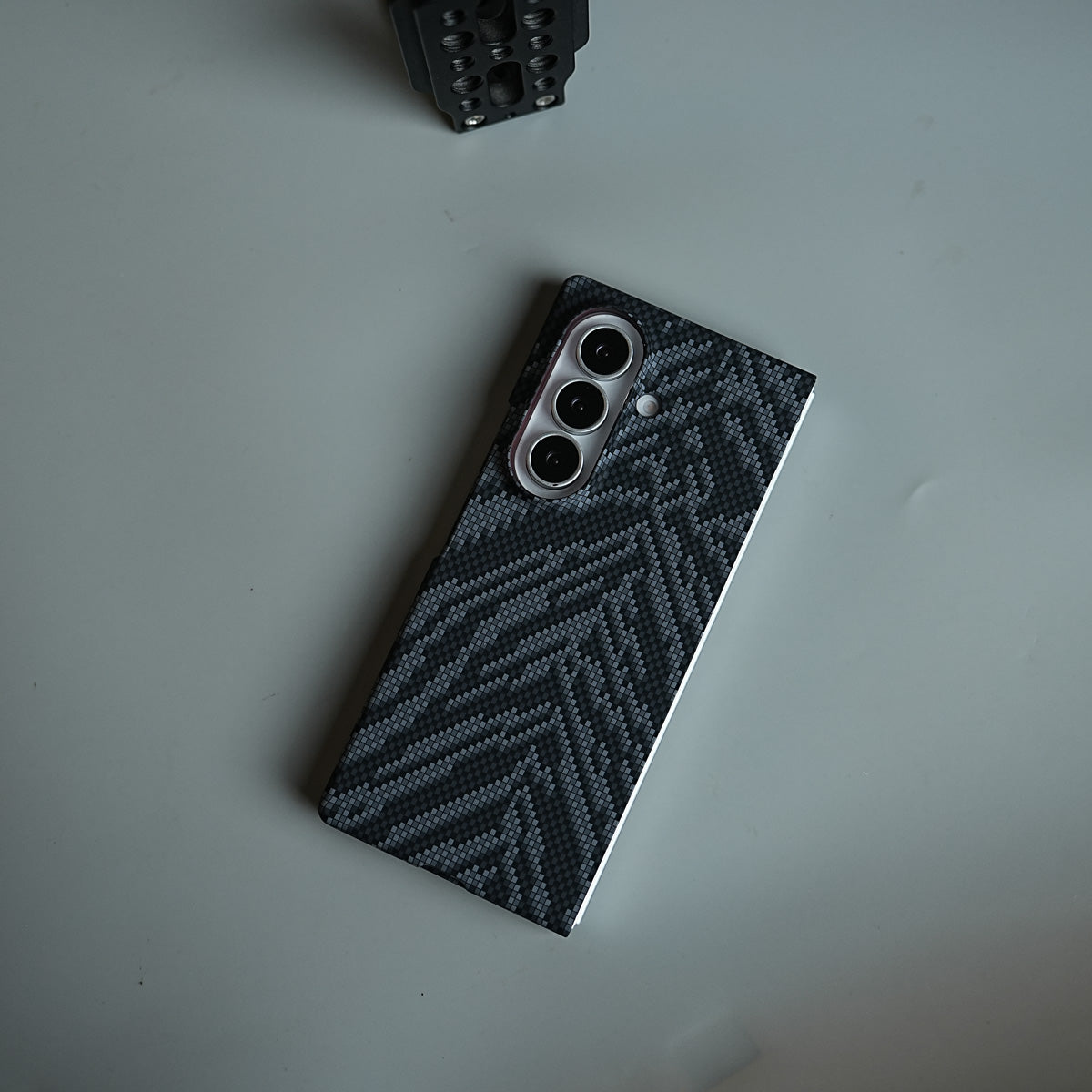 Geometric Pixel Pattern Magnetic Case for Galaxy Z Fold 5 | Slim Protective Cover