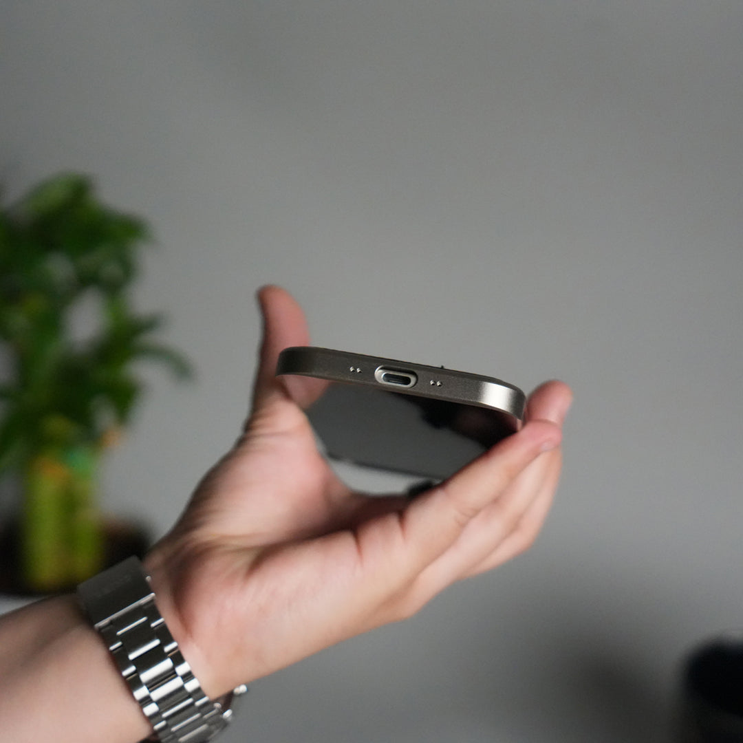 iPhone 17 Air Premium Metallic AeroFLex Aluminium Stitch Leather MagSafe Case