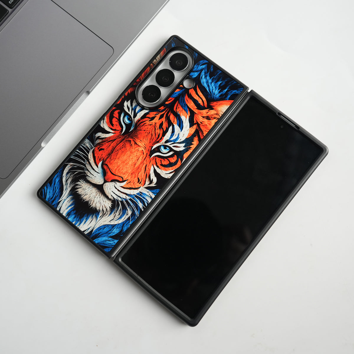 Galaxy Z Fold Series Tiger Face Chrome Armor Case