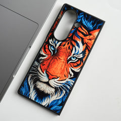Galaxy Z Fold Series Tiger Face Chrome Armor Case