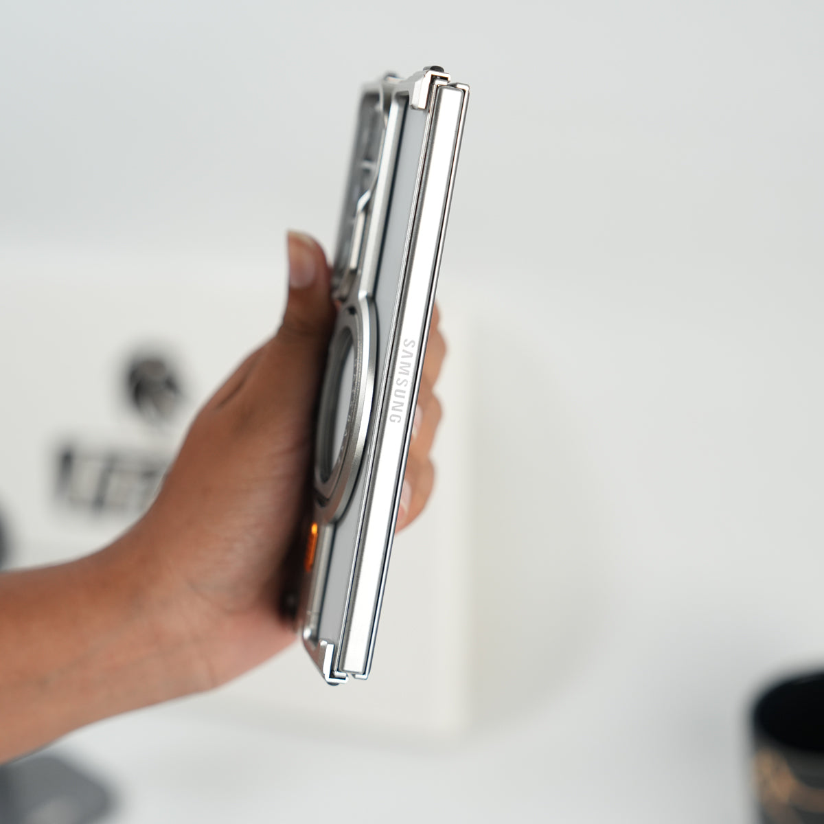 Galaxy Fold 7 Metal Frameless Bumper Case With Rotating Stand (Silver)