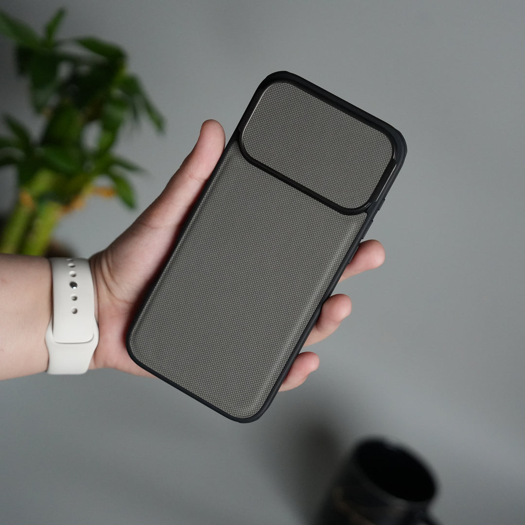 iPhone 17 Pro Max Metal Camera Cap Stand Case Cover