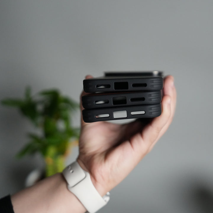 iPhone 17 Pro Max Metal Camera Cap Stand Case Cover