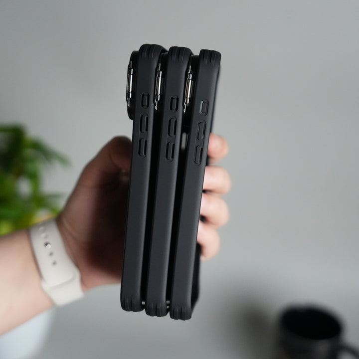 iPhone 17 Pro Max Metal Camera Cap Stand Case Cover