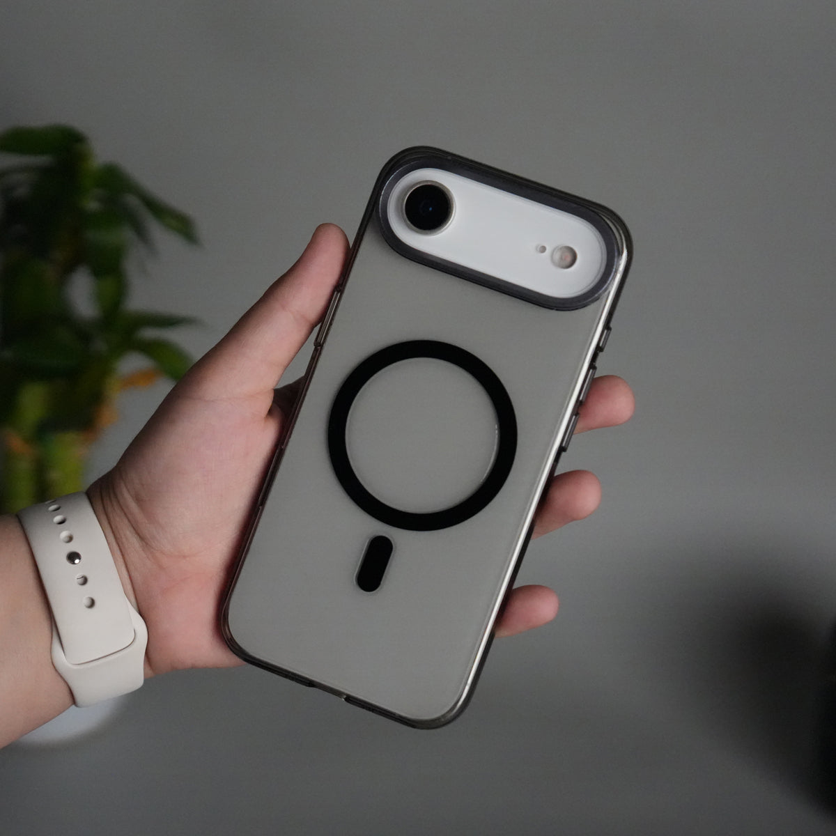 iPhone 17 Air Hard Crystal Transparent MagSafe Case | Anti-Yellow Clear Back Cover with Metal Camera Bump