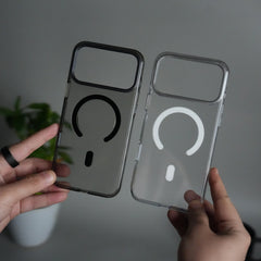 iPhone 17 Pro Anti-Yellow Hard Crystal Transparent MagSafe Case