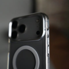 iPhone 17 Pro Anti-Yellow Hard Crystal Transparent MagSafe Case