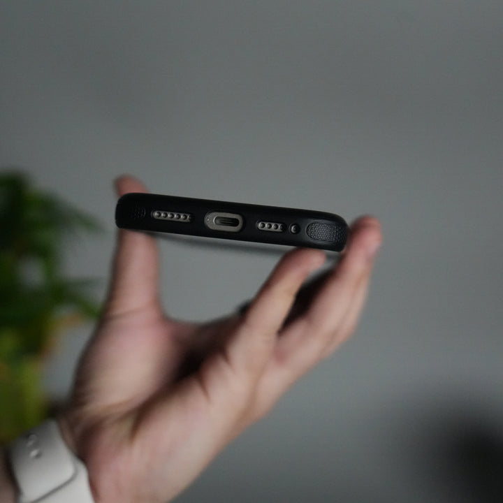 iPhone 17 Series Matte Black MagSafe Case | Magnetic Protective Cover