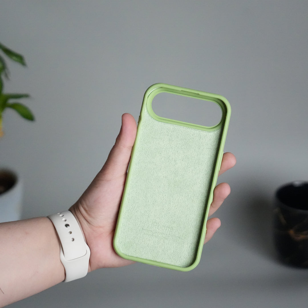 iPhone 17 Air Liquid Silicone Case Cover (Pista Green)