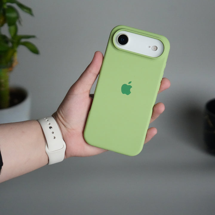 iPhone 17 Air Liquid Silicone Case Cover (Pista Green)