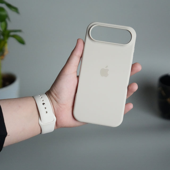 iPhone 17 Air Liquid Silicone Case Cover (Beige)