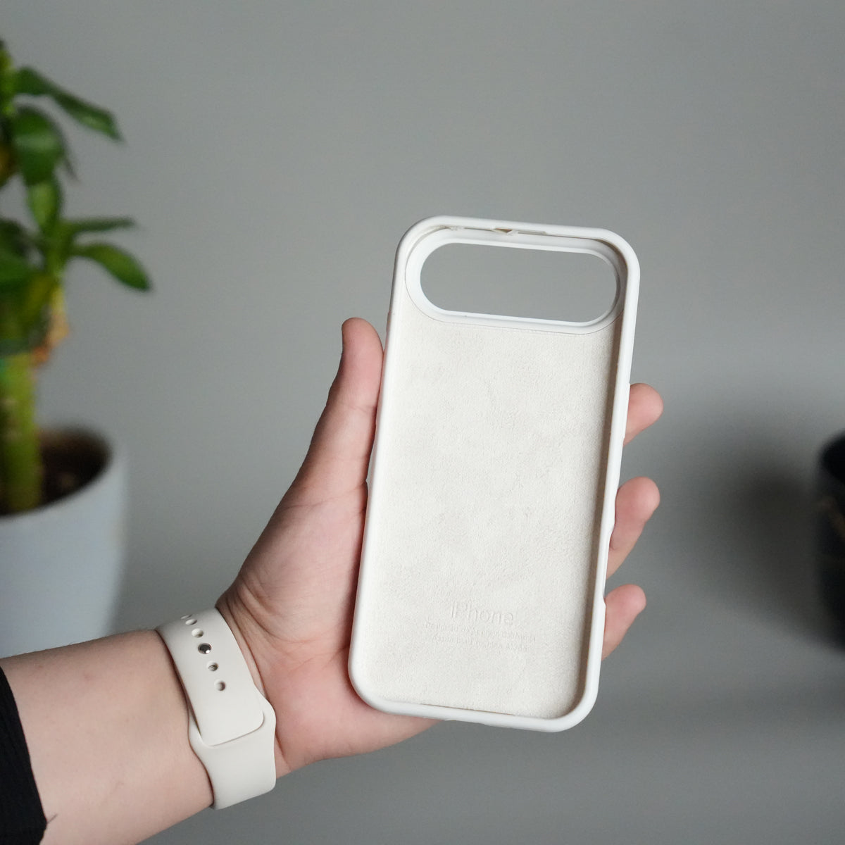 iPhone 17 Air Liquid Silicone Case Cover (White)
