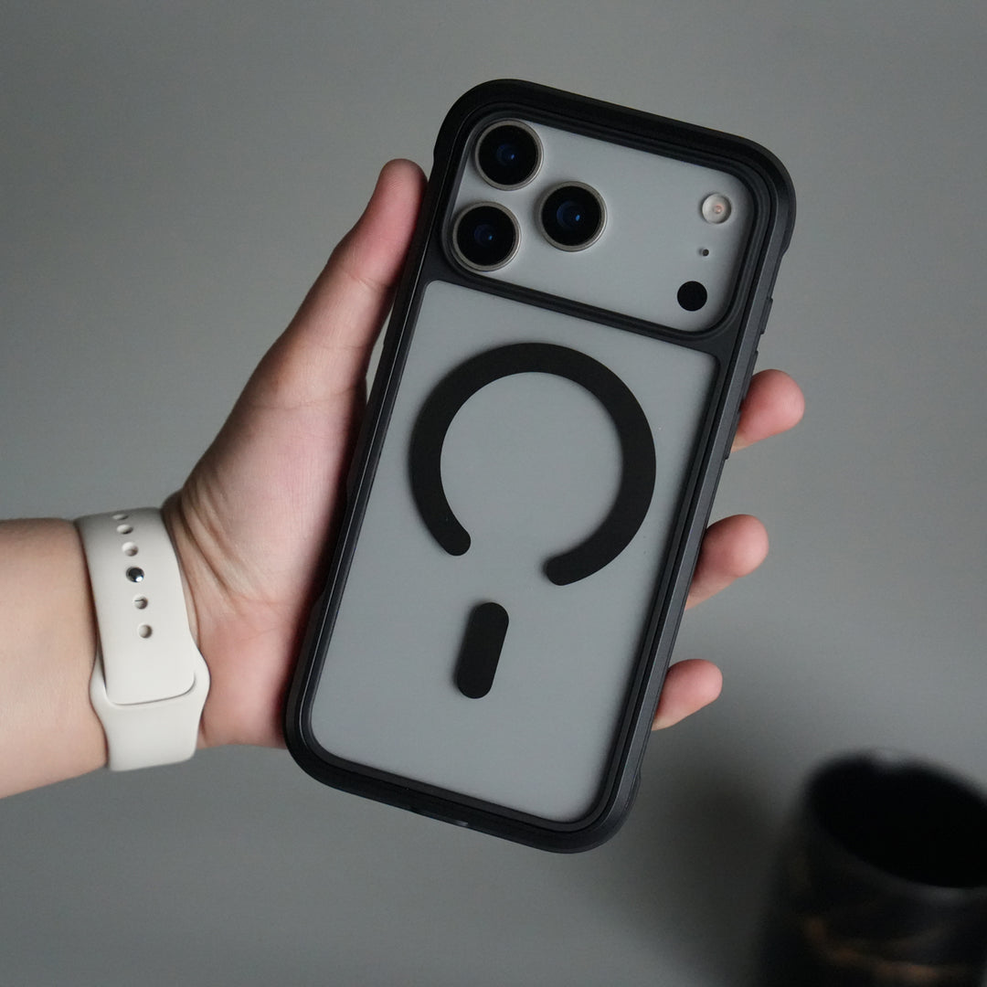 iPhone 17 Pro Military Grade Durable Aluminum Frame MagSafe Case | Anti-Yellowing Technology Case