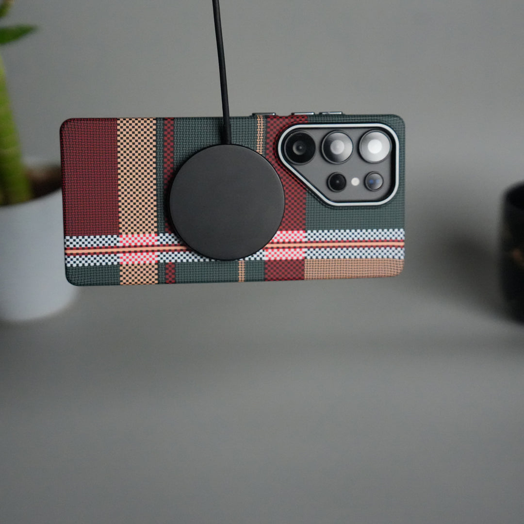 Galaxy S25 Ultra Carbon Fiber Texture Design Hard Pc MagSafe Case Cover (Green Red)