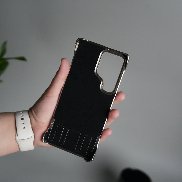 Galaxy S25 Ultra Magnetic Wooden Frameless Phone Case | Protective Shockproof Wireless Charging Cover