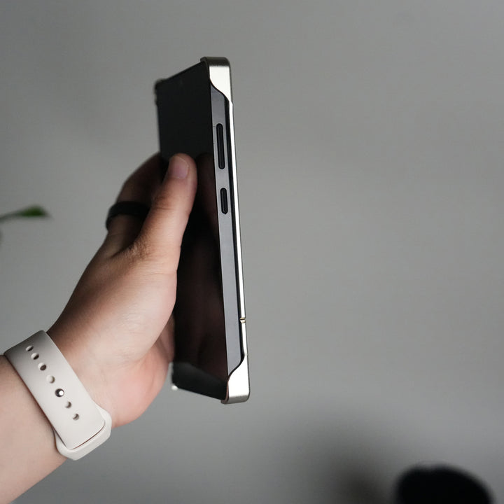 Galaxy S25 Ultra Magnetic Wooden Frameless Phone Case | Protective Shockproof Wireless Charging Cover