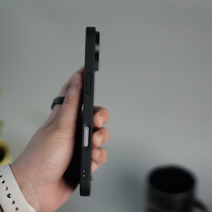 iPhone 17 Air BMW & M Performance Logo With Honeycomb Design Case Cover(Black)