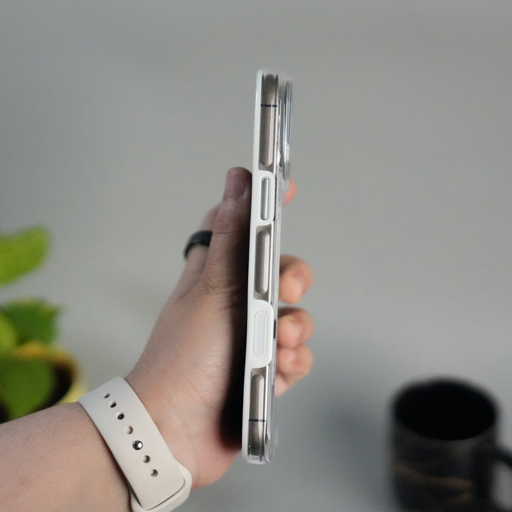 iPhone 17 Pro Max Crystal Clear Anti-Yellow Case with MagSafe & Metal Camera Bumper