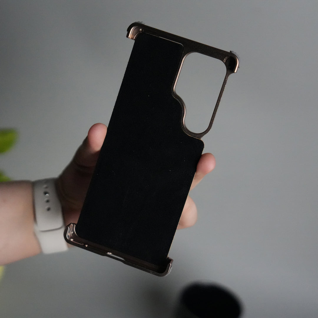 Galaxy S25 ultra Leather Frameless Metal Kickstand Case